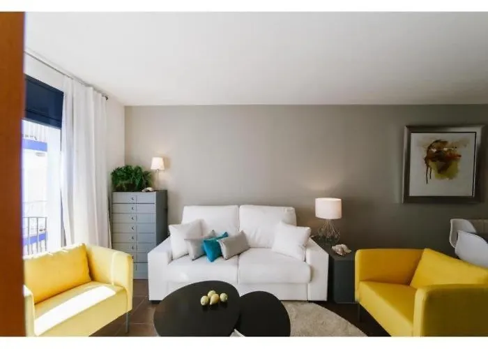 Appartement Spaces Deluxe Apartment- 3 Bedroom, 2 Bathroom, Next To Beach, Sleeps 6 *